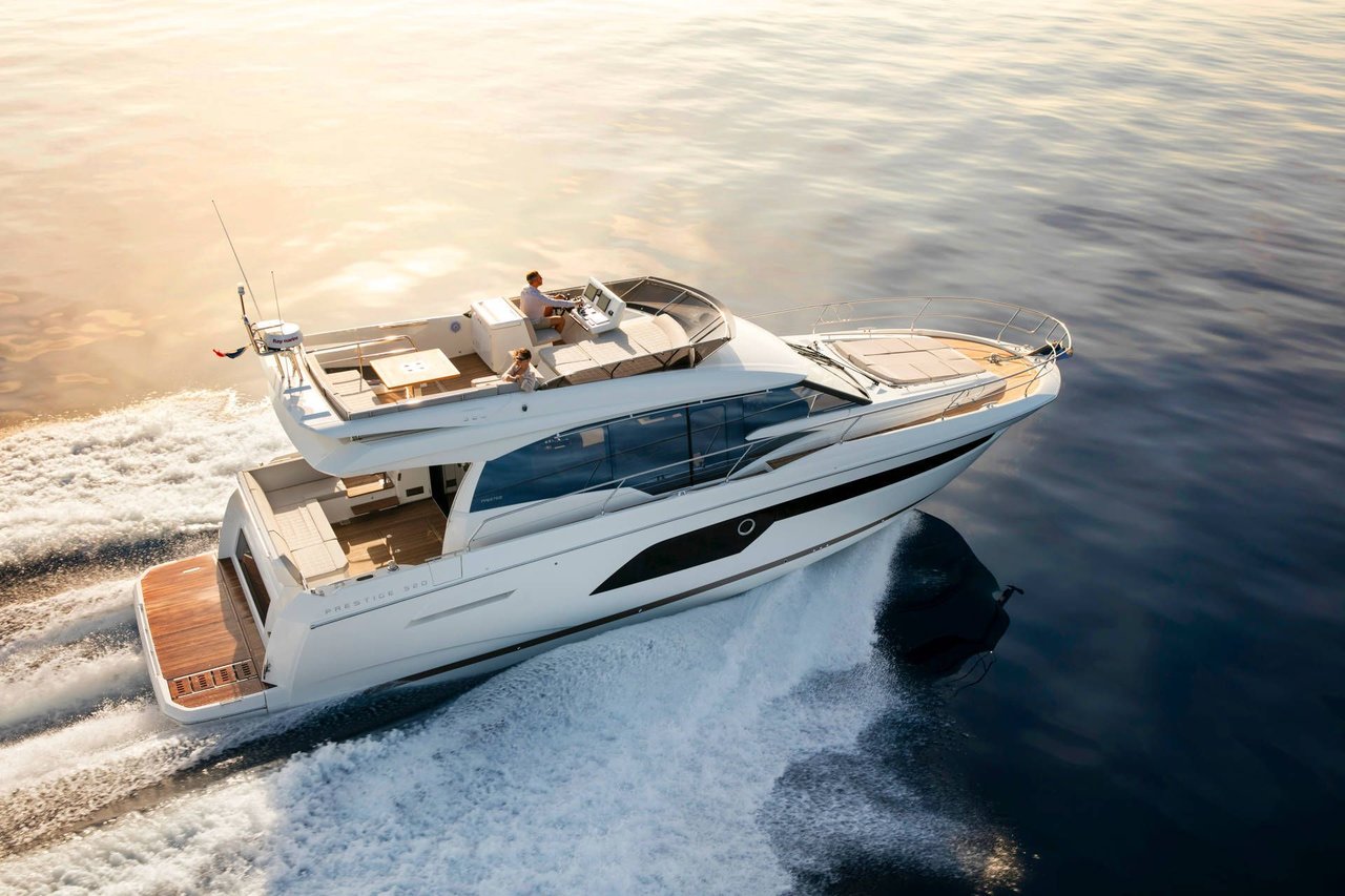 Prestige 520 Flybridge